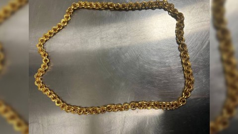 Türkiyəyə 2 kiloqram qızıl aparmaq istəyən erməni tutuldu