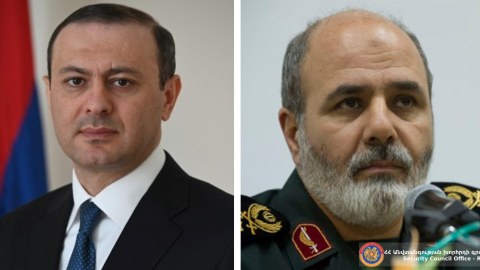 Qriqoryan iranlı həmkarı ilə danışıqlar apardı