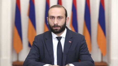 Mirzoyan bolqarıstanlı həmkarı ilə Qarabağdan danışdı