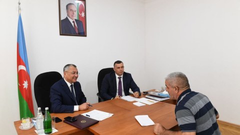 Dövlət Komitəsinin sədri vətəndaşları qəbul edib - FOTOLAR