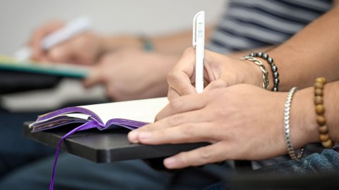Jurnalistikaya qəbul üzrə imtahanın nəticələri AÇIQLANDI
