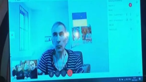 Saakaşvilinin vəziyyəti hər keçən gün pisləşir