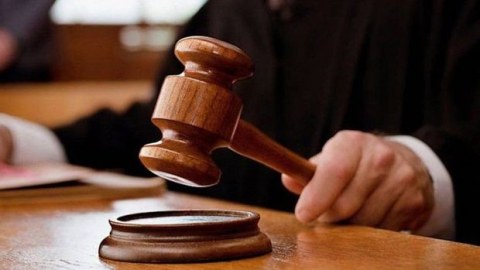 Qanunsuz sənəd verənlərin məhkəməsi başlayır