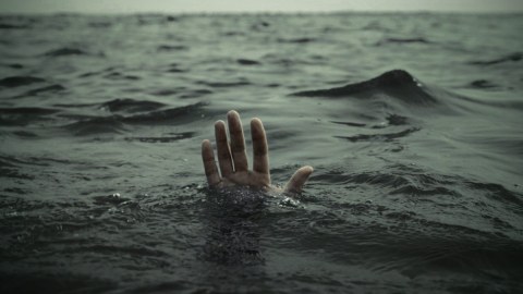 Batma təhlükəsi ilə üzləşən şəxslər xilas edildi