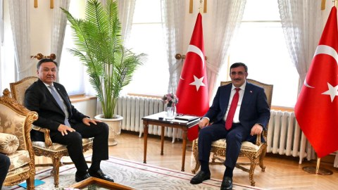 TDT baş katibi vitse-prezidentlə danışıqlar apardı 