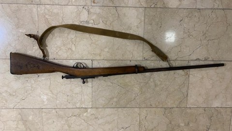 Qanunsuz saxlanılan 36 tüfəng götürülüb