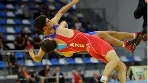 Güləşçilərimiz U-20 dünya çempionatında iştirak edəcək