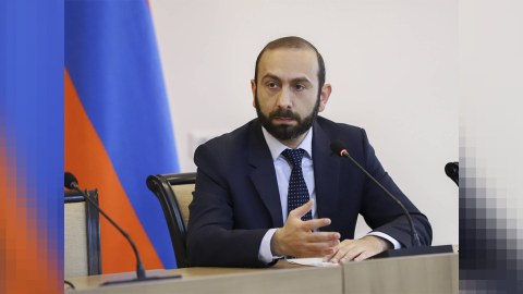 Mirzoyan həmkarı ilə danışıqlar apardı