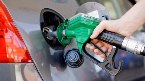 Azərbaycanda benzin istehsalı 30%-dək artıb