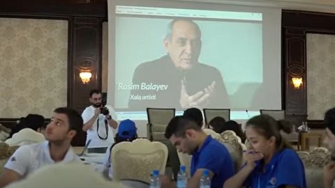 Rasim Balayev IV Yay Düşərgəsinin iştirakçılarına uğurlar arzulayıb