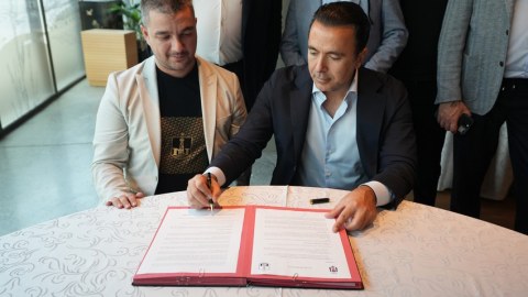 “Neftçi” və “Beşiktaş” əməkdaşlıq protokolu imzaladı