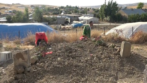 Ataya görə qovuşa bilməyən gənclər yan-yana dəfn edildilər