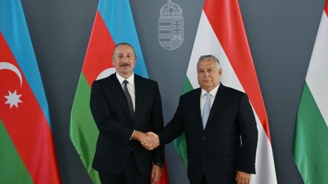 Prezident Orbanla nələrdən danışdı...