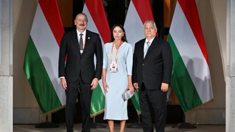 İlham Əliyev və xanımı ziyafətdə iştirak edib