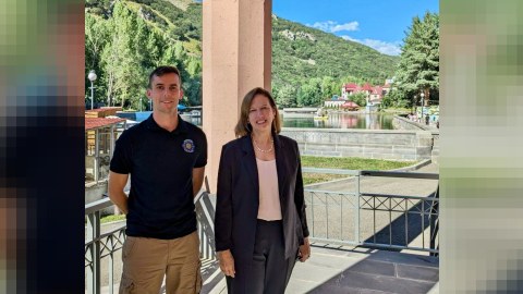 İrəvandakı ABŞ səfiri Cermukda Aİ müşahidəçiləri ilə görüşdü