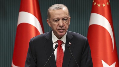 Ankara Putin-Zelenski görüşünə ev sahibliyi etmək istəyir