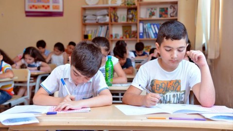 Lisey və gimnaziyaların boş qalan yerlərinə seçim başladı