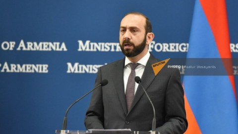 Danışıqlar platformaları arasında fərq qoymuruq - Mirzoyan