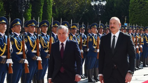 Mirziyoyevin rəsmi qarşılanma mərasimi oldu