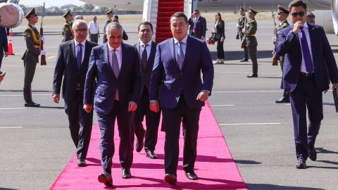 Qazaxıstanın baş naziri Ermənistandadır