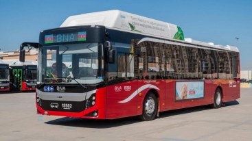 Avtobuslar tıxaca görə gecikir