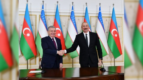Özbəkistanın Füzulidə məktəb açması...