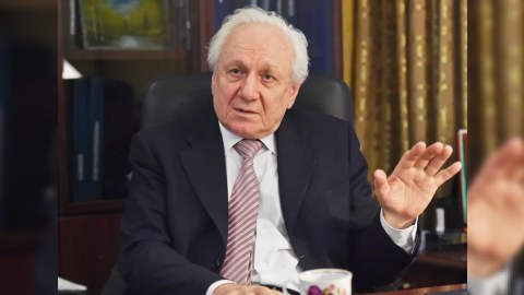 Yeltsin administrasiyasının keçmiş rəhbəri vəfat etdi 