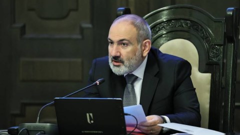 Paşinyan 5 naziri işdən çıxaracaq - ADLAR