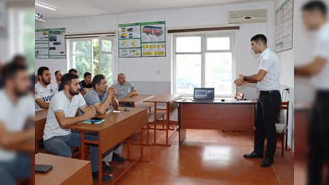 AYNA taksi sürücüləri üçün təlimlərə başladı - FOTOLAR