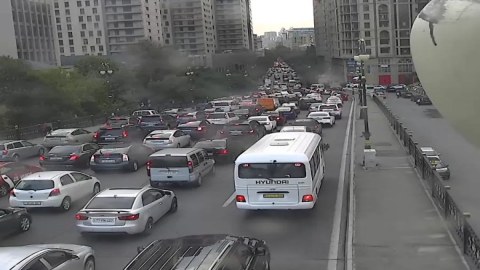 Hazırda tıxac olan yolların SİYAHISI 