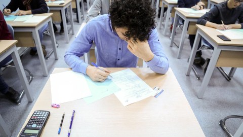 İxtisas seçimindən gözlənti: daha şanslı qruplar və abituriyentlər - AÇIQLAMA