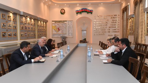Dövlət Komitəsində xarici jurnalistlərlə görüş keçirilib