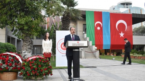 Böyük Qayıdışın baş verdiyi bir zamanda... - Cahit Bağçıdan mühüm mesaj