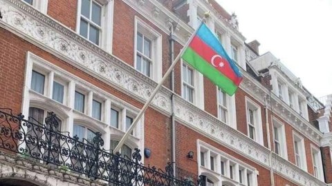 Ermənilər Azərbaycan səfirliyinə HÜCUM ETDİ