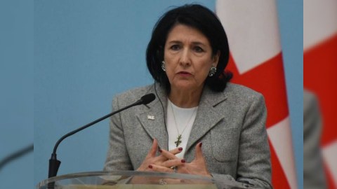 Gürcüstan prezidentinin bu ölkələrə səfərinə icazə verilmədi