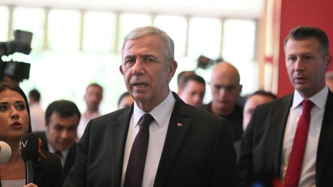 Yavaş yenidən bələdiyyə sədri olmaq istəyir