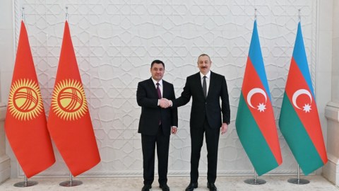 İlham Əliyev Qırğızıstan Prezidentini təbrik etdi