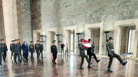 Zakir Həsənov Anıtqəbri ziyarət edib - FOTO