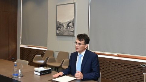 Qərəzli alman mətbuatına qarşı döyüşən Dr.Hess - FOTO