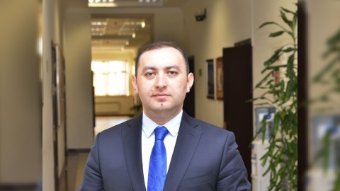 Prezidentin yeni təyin etdiyi rektor KİMDİR...