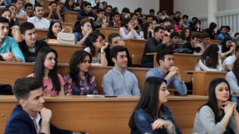 Ali məktəblərə qəbul planı 93.94 % dolub - Rəsmi
