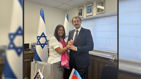 Azərbaycan səfiri İsrail naziri ilə danışıqlar apardı 