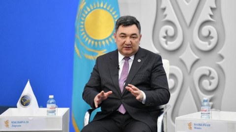 Uşaqlar buna görə intihar yolunu seçirlər - Nazirlə MÜSAHİBƏ