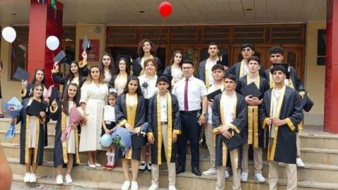 Bir sinifdə bütün şagirdlər universitetə qəbul olub