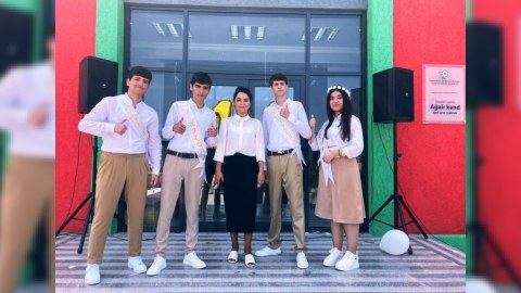 Ağalı məktəbinin iki məzunu tələbə oldu