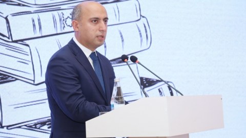 Şagirdlərin 90 faizi ana dilində təhsil almağı seçir