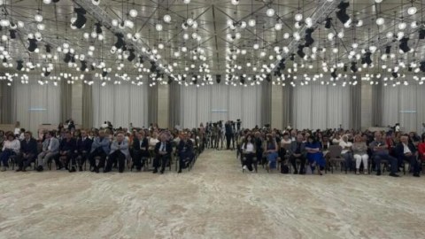 “Azərbaycan dili və Ədəbiyyatı” Forumunun əhəmiyyəti böyükdür