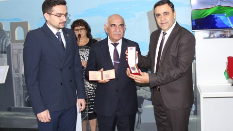 Komitənin adından özbək ictimai xadimlərinə təşəkkürnamələr verilib - FOTO