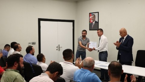 Taksi sürücülərinə şəhadətnamələr təqdim olundu - FOTOLAR