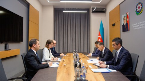 Rəşad Nəbiyev Dünya Bankının meneceri ilə görüşdü